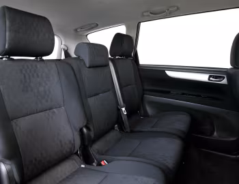Interior Toyota Avensis Verso '10.2003–12.2009