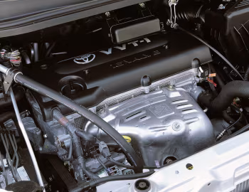 Bajo el capó Toyota Avensis Verso '05.2001–10.2003