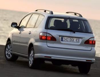 Toyota Avensis Verso '10.2003–12.2009