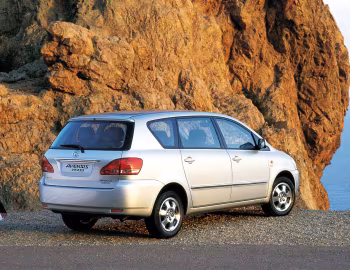 Toyota Avensis Verso '05.2001–10.2003