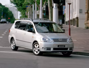 Toyota Avensis Verso [Australia] '05.2001–10.2003