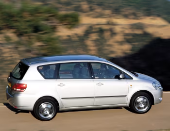 Toyota Avensis Verso '05.2001–10.2003