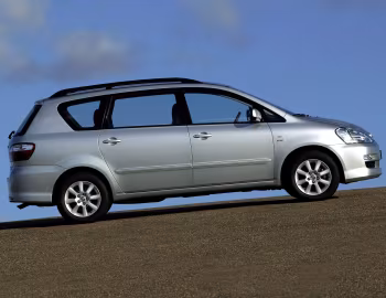 Toyota Avensis Verso '10.2003–12.2009