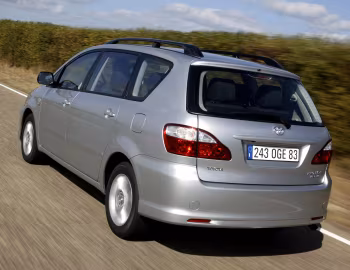 Toyota Avensis Verso '10.2003–12.2009