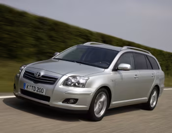Toyota Avensis Wagon '2006–08