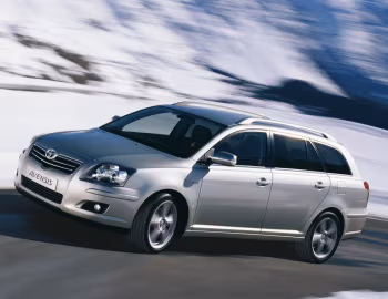 Toyota Avensis Wagon '2006–08