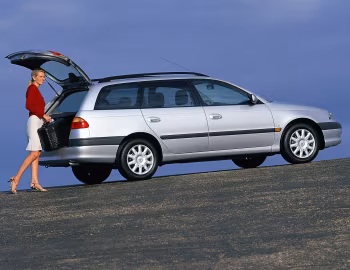 Toyota Avensis Combi [Worldwide] (T220) '2000–03