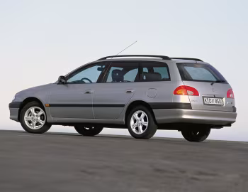 Toyota Avensis Combi [Worldwide] (T220) '1997–2000
