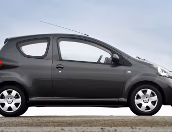 Toyota Aygo 3-door [UK-spec] '2005–08