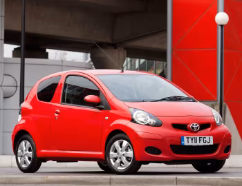 Toyota Aygo 3-door [UK-spec] '2008–12