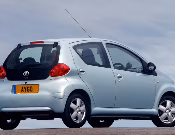 Toyota Aygo 5-door [UK-spec] '2005–08