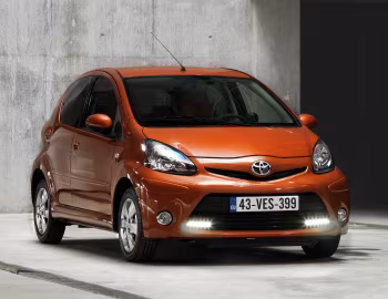 Toyota Aygo 5-door [EU-spec] '2012–14
