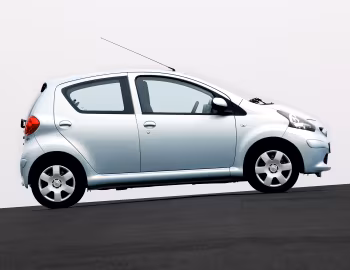 Toyota Aygo 5-door [Worldwide] '2005–08