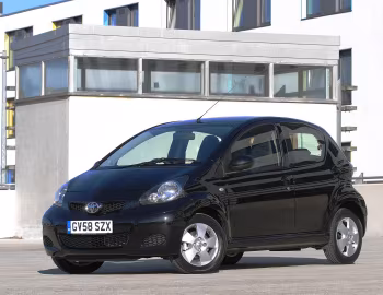 Toyota Aygo "Black" 5-door [UK-spec] '01.2009–12.2010