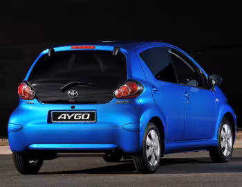 Toyota Aygo 5-door [South Africa] '2008–12