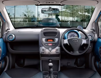 Panel frontal Toyota Aygo Move [UK-spec] '2013–14