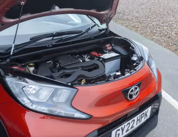 Bajo el capó Toyota Aygo X Air [UK-spec] '2022–25