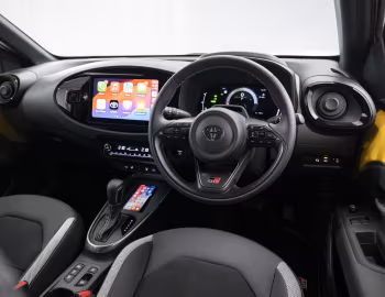 Panel frontal Toyota Aygo X Hybrid GR Sport [UK-spec] '2025–pr.