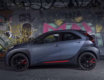 Toyota Aygo X "Undercover" [UK-spec] '2023–pr.