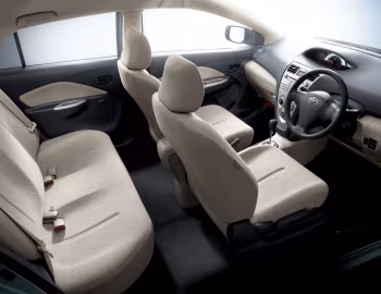 Интерьер Toyota Belta (P92/96) '11.2005–08.2008