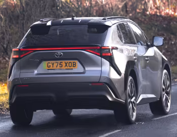 Toyota bZ4X [UK-spec] '2025–pr.