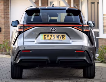 Toyota bZ4X [UK-spec] '2025–pr.