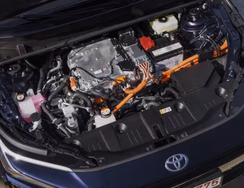 Bajo el capó Toyota bZ4X [EU-spec] '2025–pr.