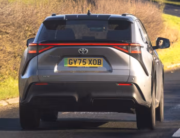 Toyota bZ4X [UK-spec] '2025–pr.