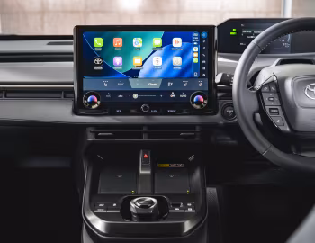 Interior Toyota bZ4X [UK-spec] '2025–pr.