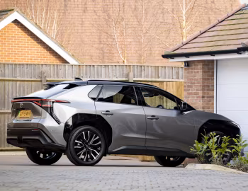 Toyota bZ4X [UK-spec] '2025–pr.