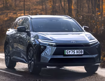 Toyota bZ4X [UK-spec] '2025–pr.