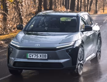 Toyota bZ4X [UK-spec] '2025–pr.