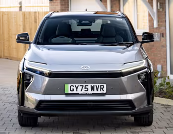 Toyota bZ4X [UK-spec] '2025–pr.