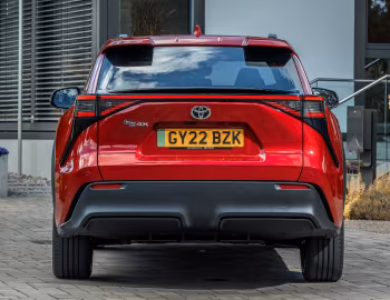 Toyota bZ4X [UK-spec] '2022–pr.