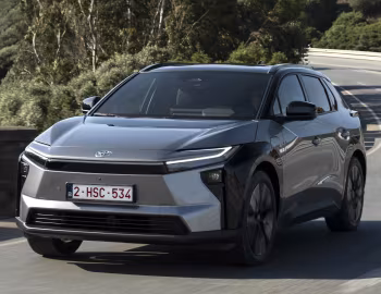 Toyota bZ4X AWD [EU-spec] '2025–pr.