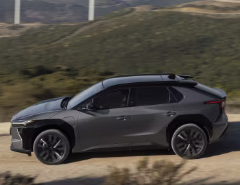 Toyota bZ4X AWD [EU-spec] '2025–pr.