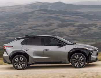 Toyota bZ4X AWD [EU-spec] '2025–pr.