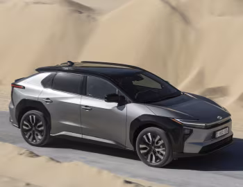 Toyota bZ4X AWD [EU-spec] '2025–pr.