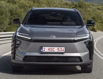 Toyota bZ4X AWD [EU-spec] '2025–pr.