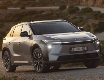 Toyota bZ4X AWD [EU-spec] '2025–pr.