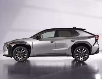 Toyota bZ4X AWD [EU-spec] '2025–pr.