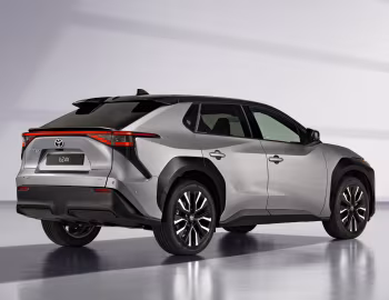 Toyota bZ4X AWD [EU-spec] '2025–pr.