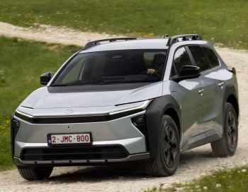 Toyota bZ4X Touring [EU-spec] '2026