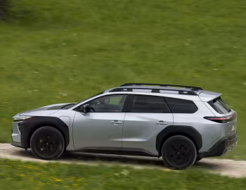 Toyota bZ4X Touring [EU-spec] '2026