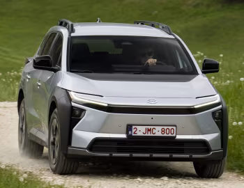 Toyota bZ4X Touring [EU-spec] '2026