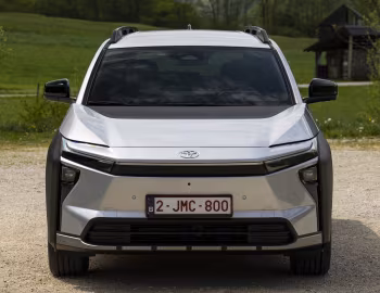 Toyota bZ4X Touring [EU-spec] '2026