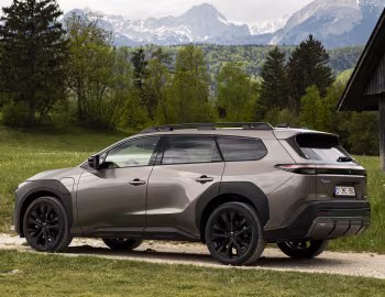 Toyota bZ4X Touring AWD [EU-spec] '2026