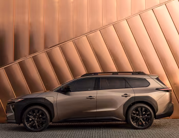 Toyota bZ4X Touring AWD [EU-spec] '2026