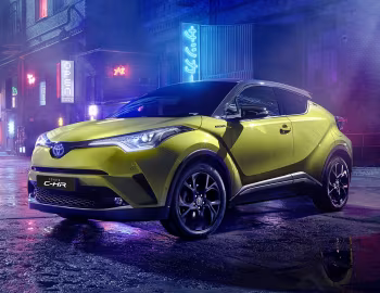 Toyota C-HR "Neon Lime powered by JBL" '2019