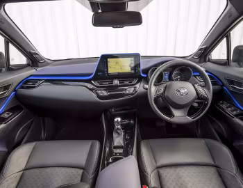 Panel frontal Toyota C-HR [UK-spec] '2016–19